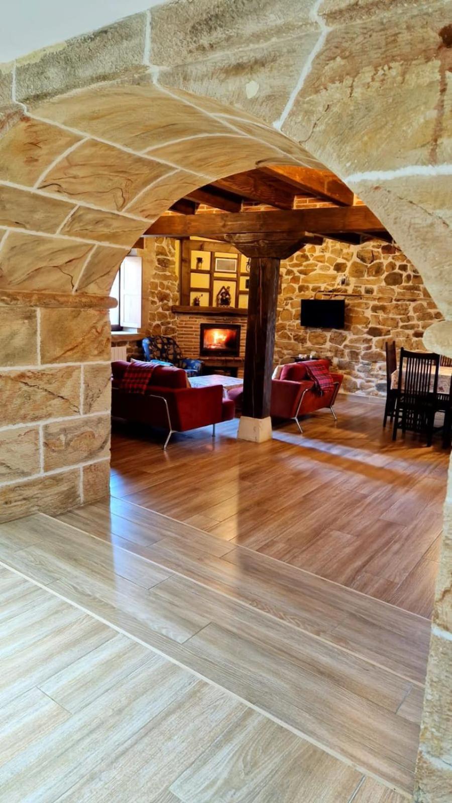 Casa De Pueblo Las Golondrinas De Luena San Miguel de Luena Εξωτερικό φωτογραφία
